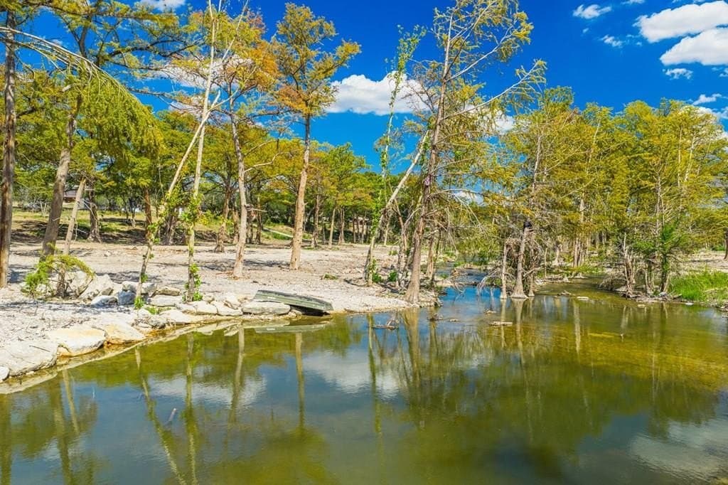 1.29 acres in Kerr County