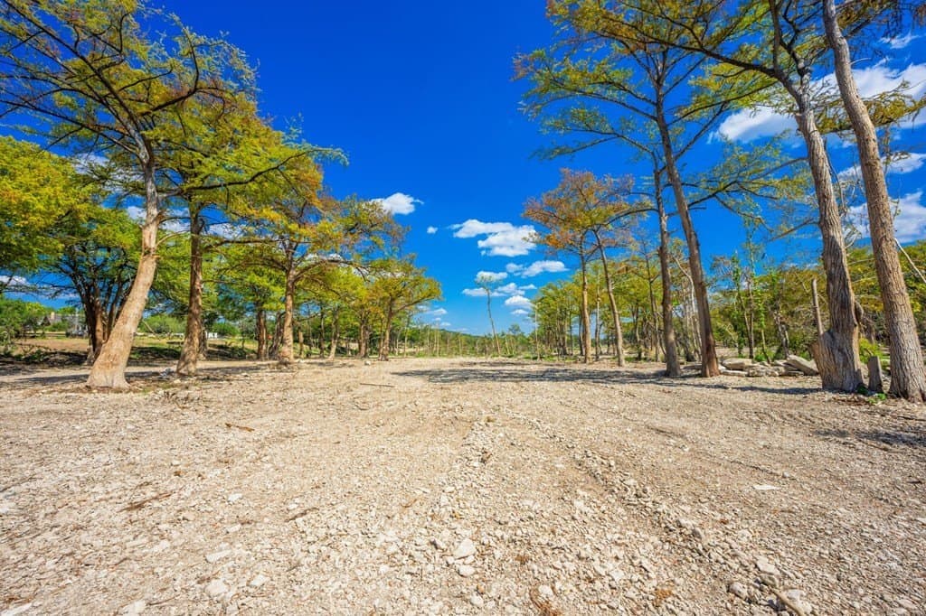 1.29 acres in Kerr County gallery image 4