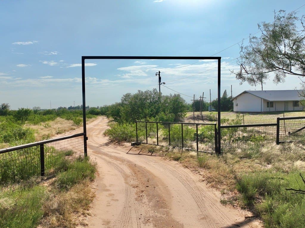 10.29 acres in Howard County - photo 39