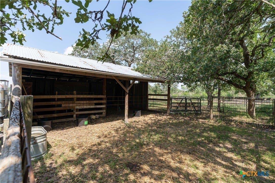 72.92 acres in Guadalupe County - photo 21