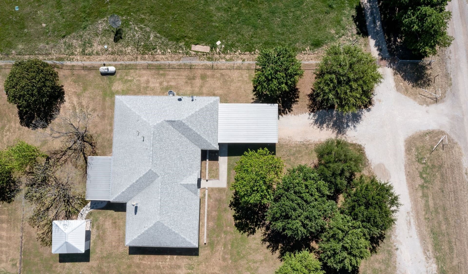 181.57 acres in Wise County - photo 5