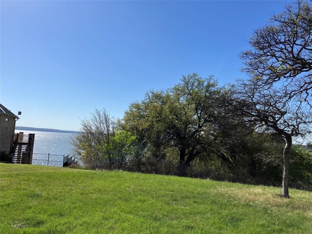 0.38 acres in Hill County gallery image 4