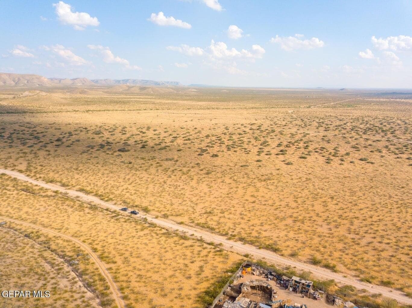 5 acres in El Paso County gallery image 3