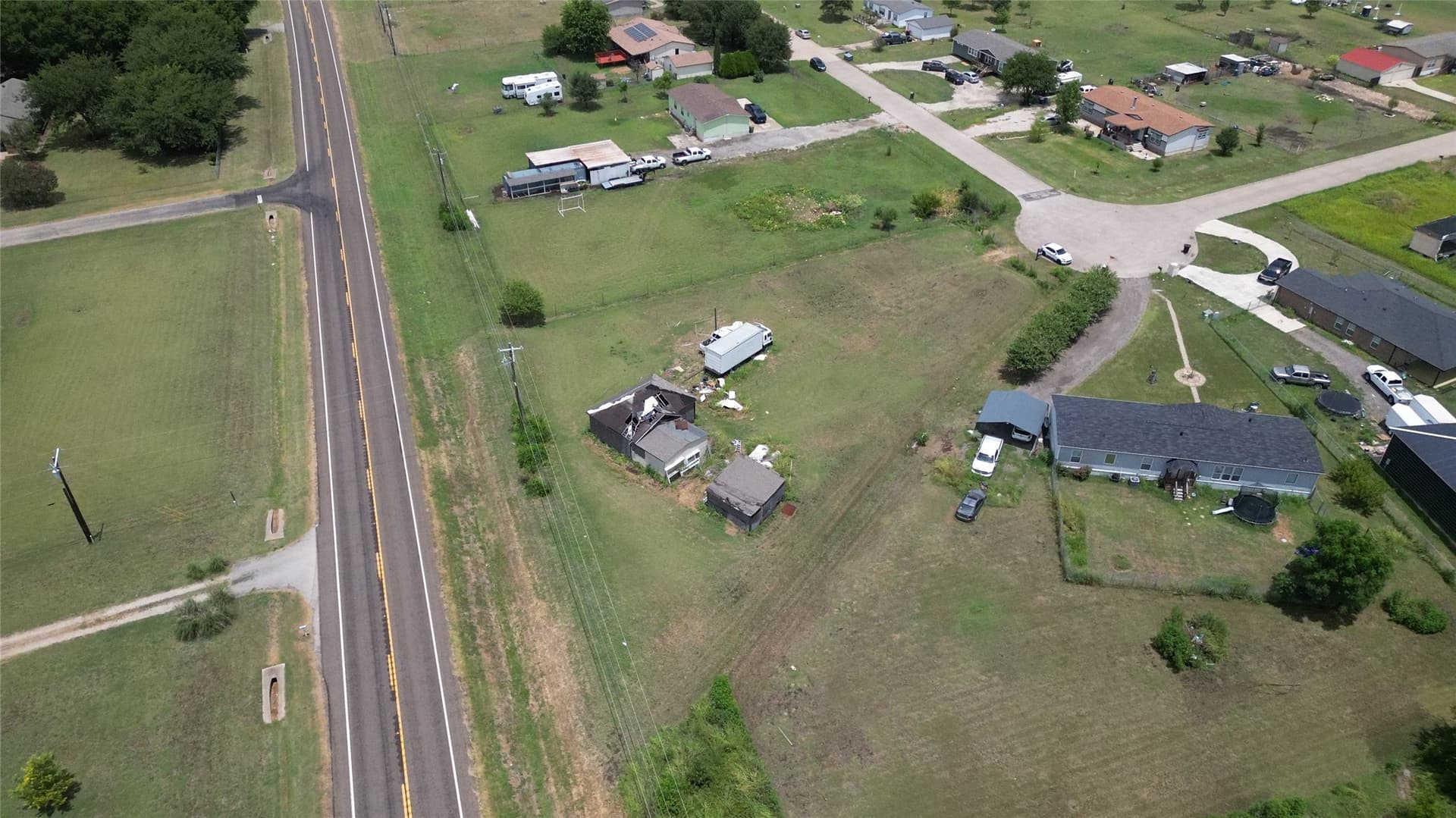 0.68 acres in Ellis County - photo 4