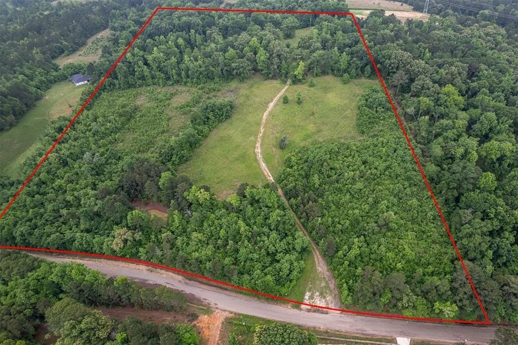 20 acres in Smith County