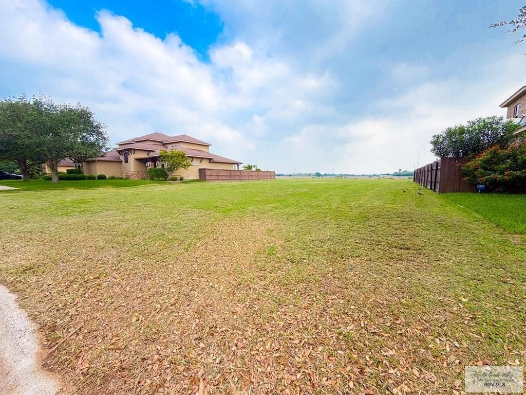 1.8 acres in CAMERON County gallery image 3