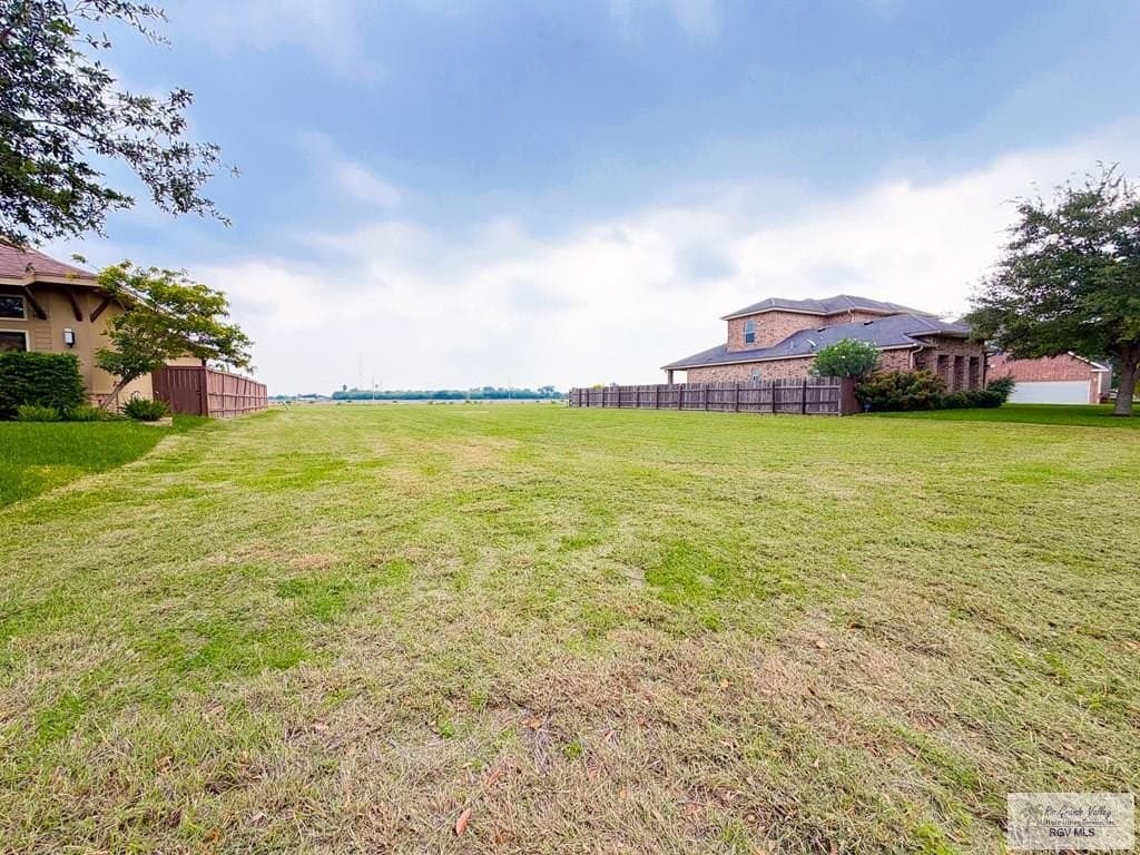 1.8 acres in CAMERON County gallery image 2
