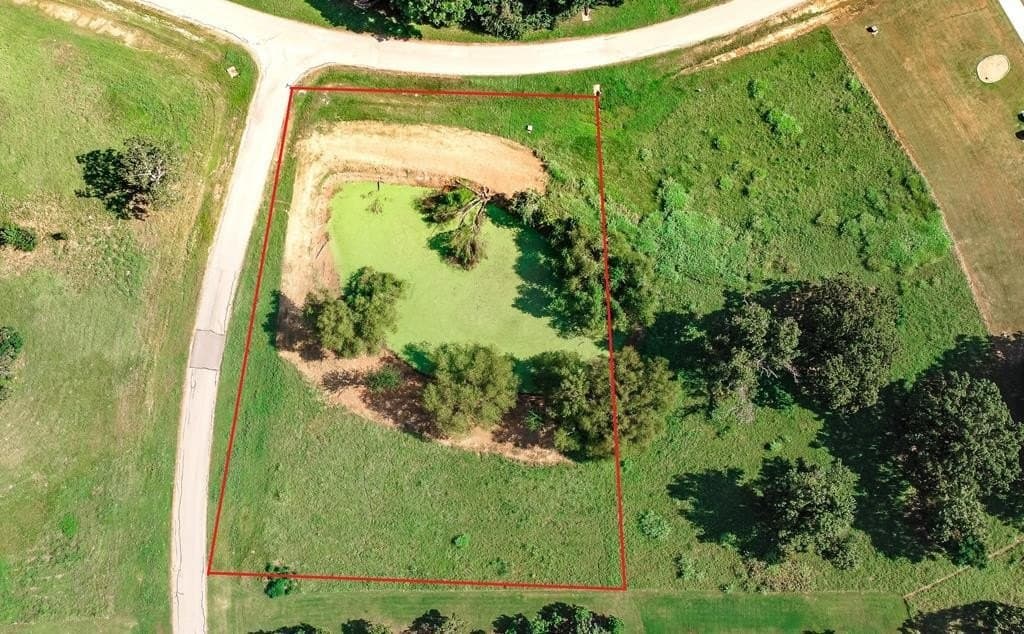 1.19 acres in Henderson County gallery image 2