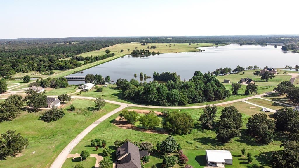 1.19 acres in Henderson County gallery image 3