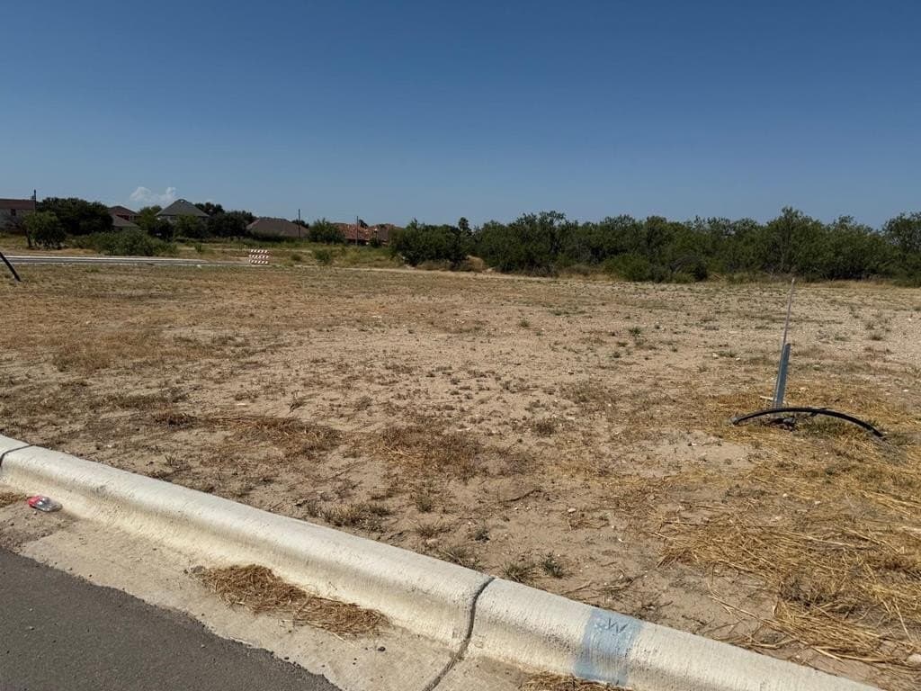 0.19 acres in Maverick County gallery image 2