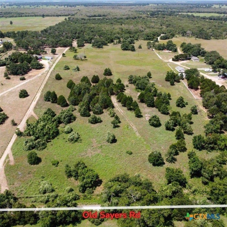 13.49 acres in Bastrop County gallery image 2