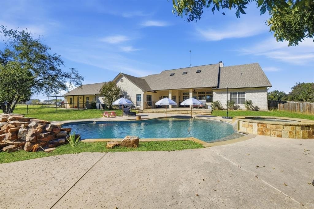 26.97 acres in Wise County gallery image 2