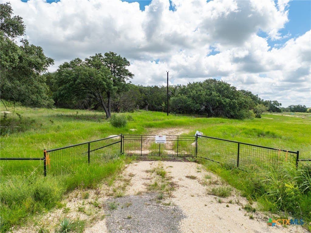 10.01 acres in Coryell County - photo 8