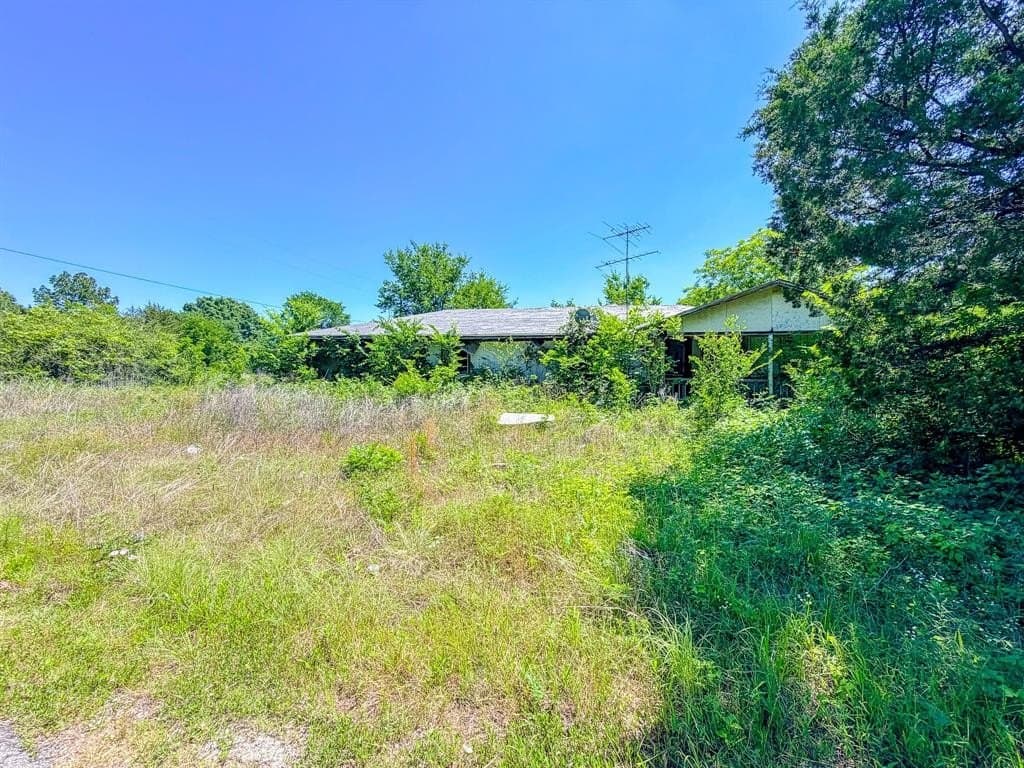 1.05 acres in Navarro County gallery image 2