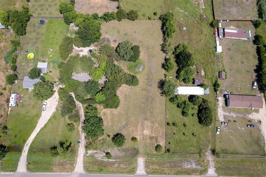 1 acres in Johnson County gallery image 3