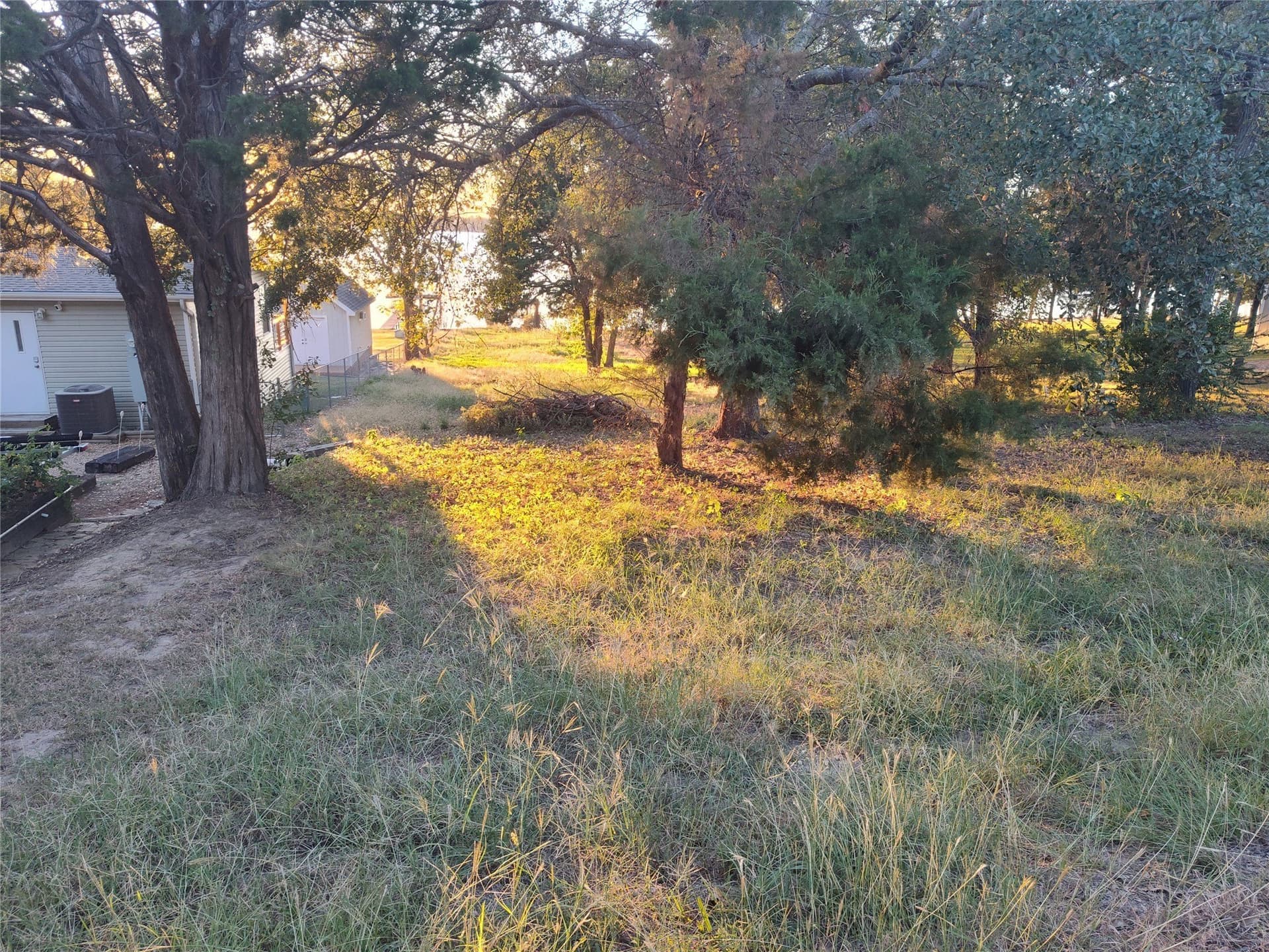 0.35 acres in Henderson County - photo 7