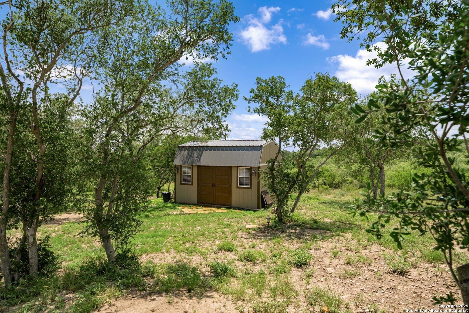 2.2 acres in Medina County gallery image 4