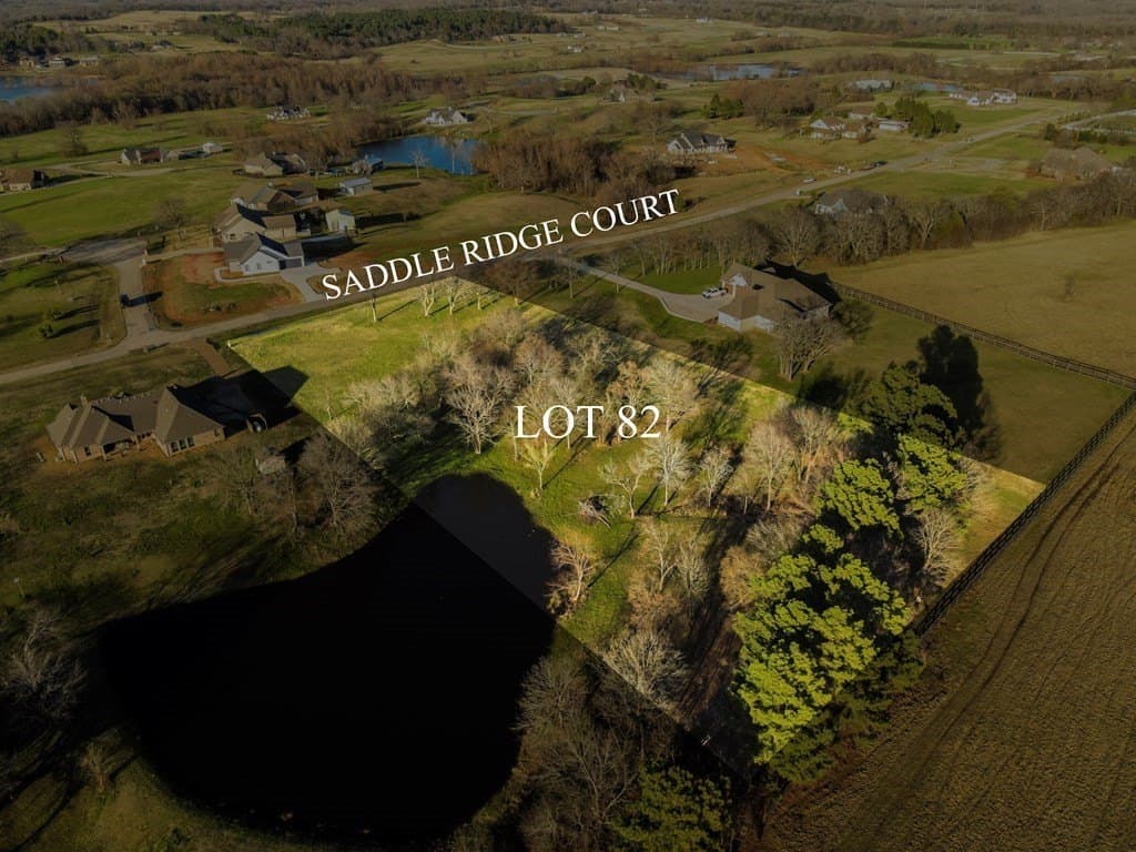 2.53 acres in Henderson County gallery image 2