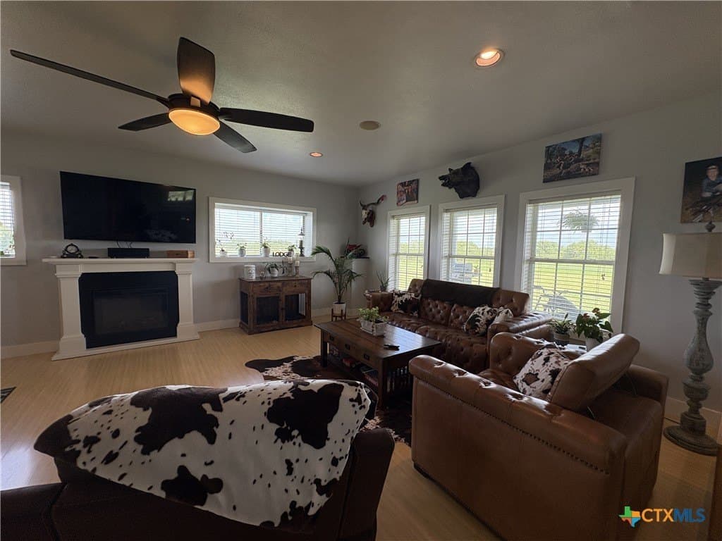 25 acres in Calhoun County featured view