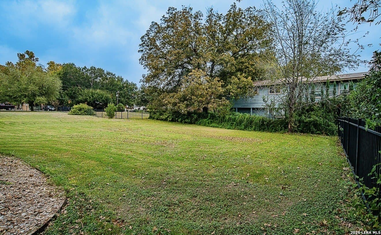 0.23 acres in Guadalupe County gallery image 3