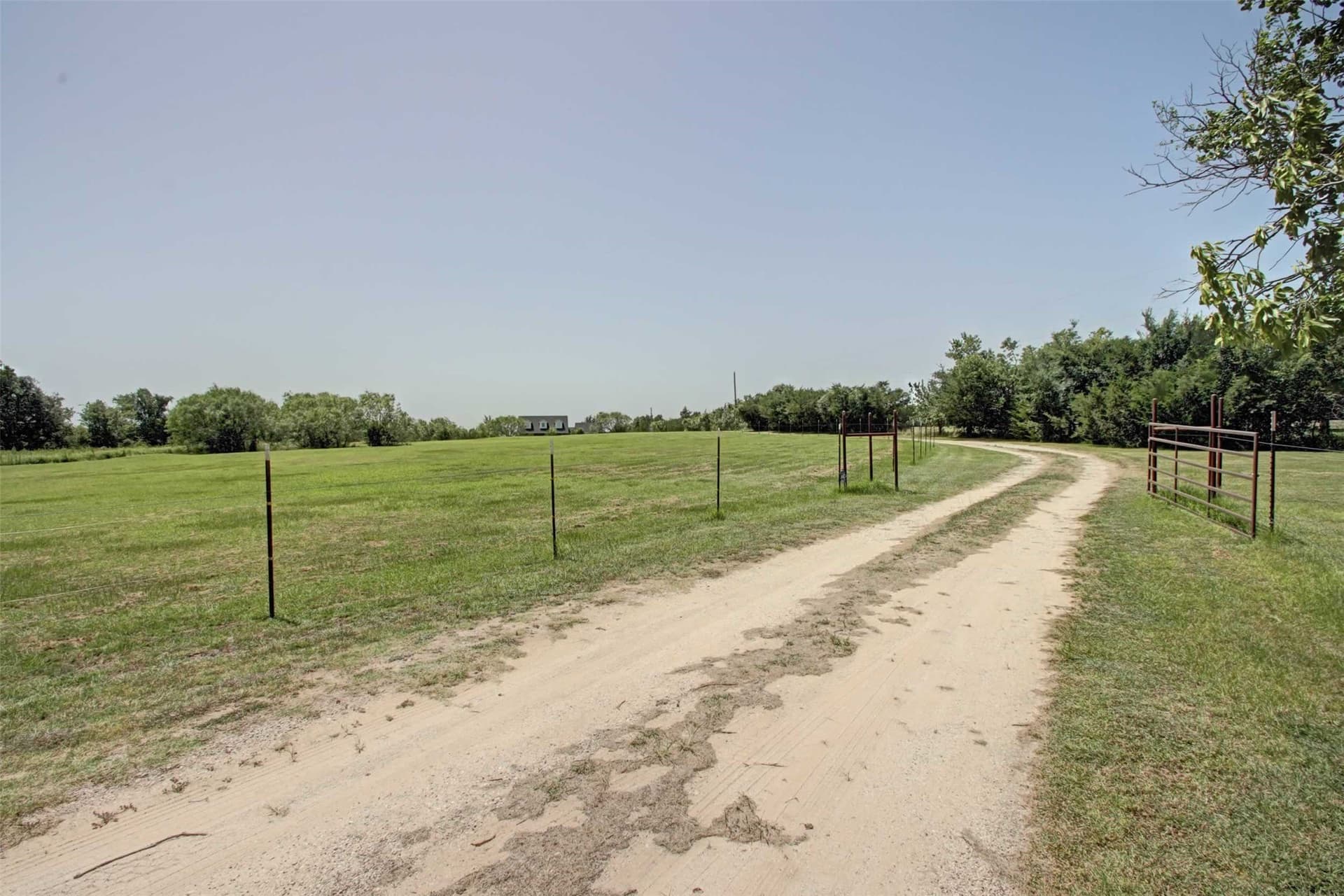 10 acres in Johnson County - photo 5