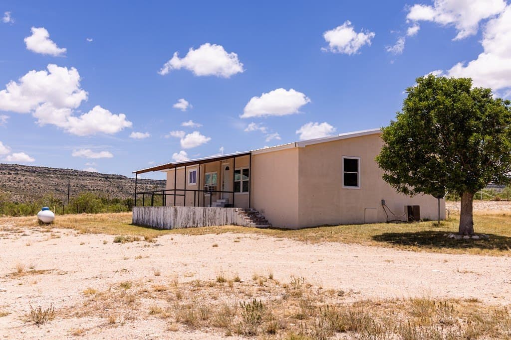 851 acres in Crockett County gallery image 3