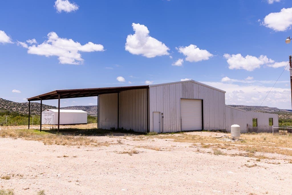 851 acres in Crockett County gallery image 2