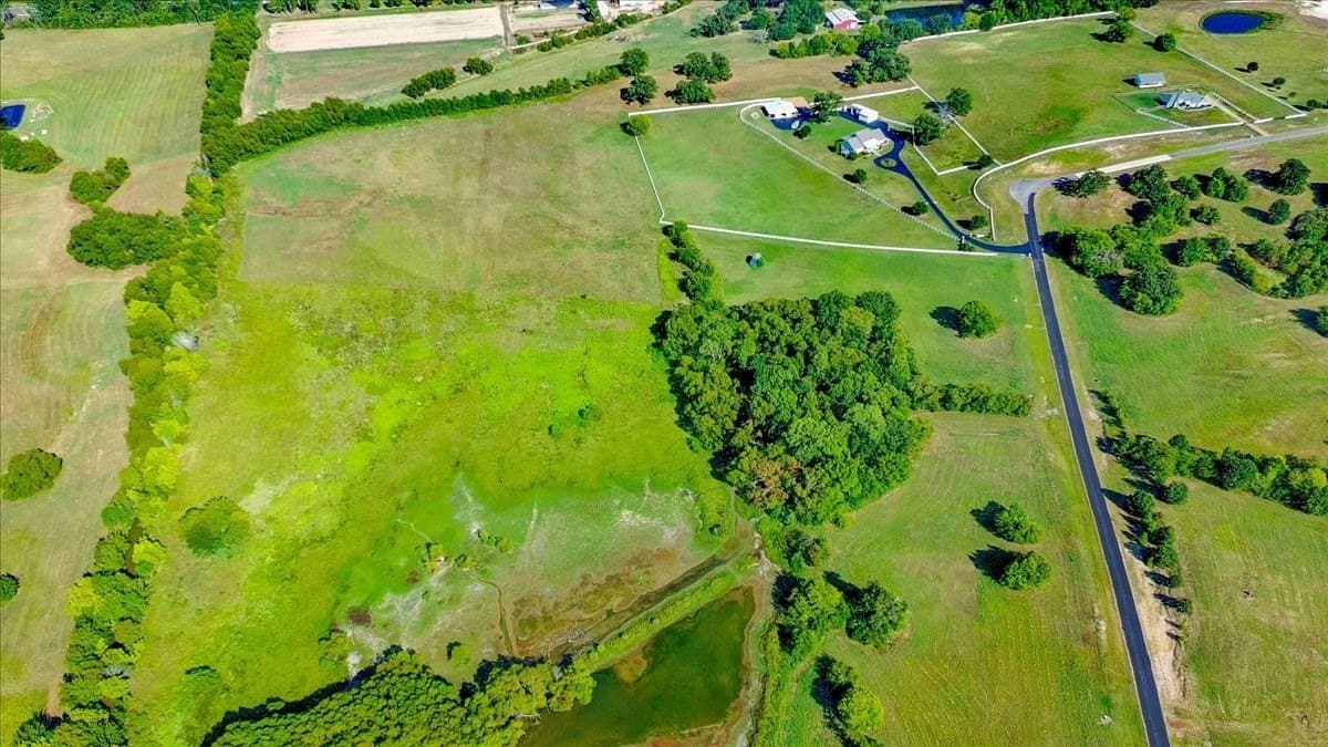 6.29 acres in Henderson County - photo 10