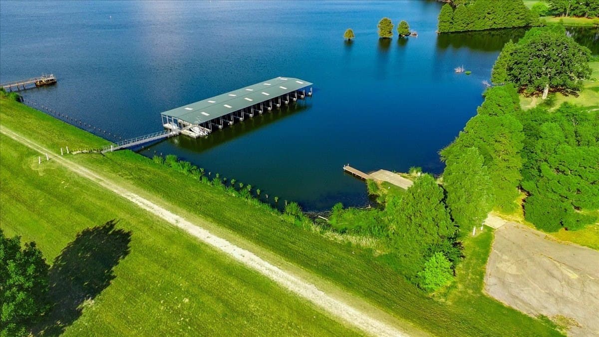6.29 acres in Henderson County - photo 17