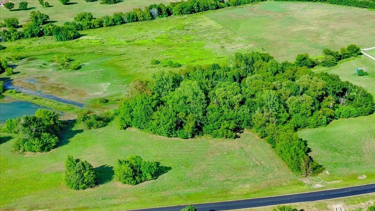 6.29 acres in Henderson County - photo 5