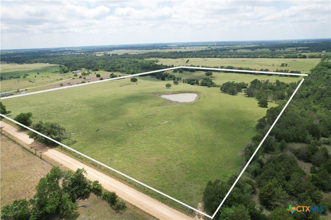 26.81 acres in Milam County