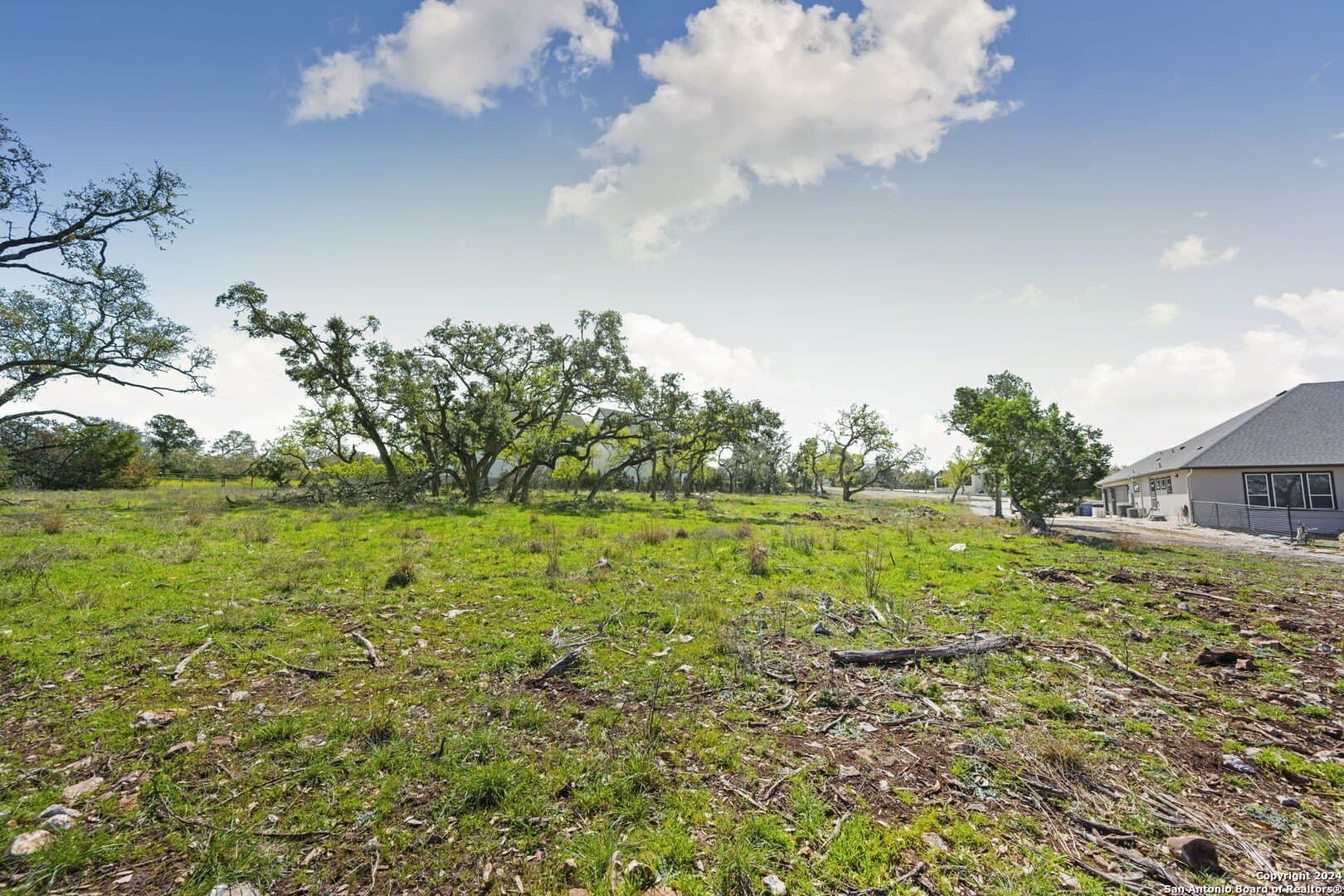 1.03 acres in Comal County gallery image 4