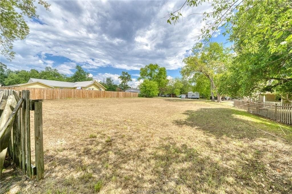 0.7 acres in Madison County - photo 9