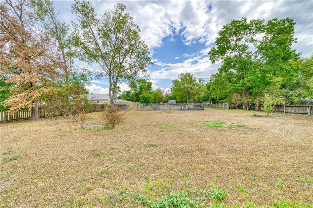 0.7 acres in Madison County - photo 7