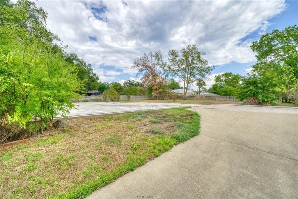 0.7 acres in Madison County featured view