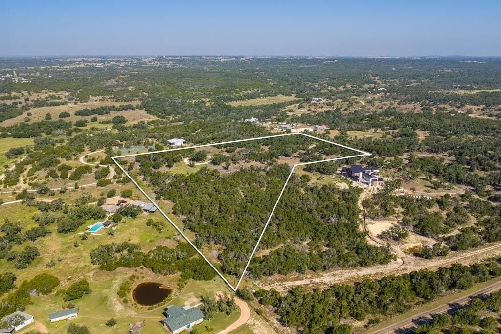 10 acres in Gillespie County - photo 3