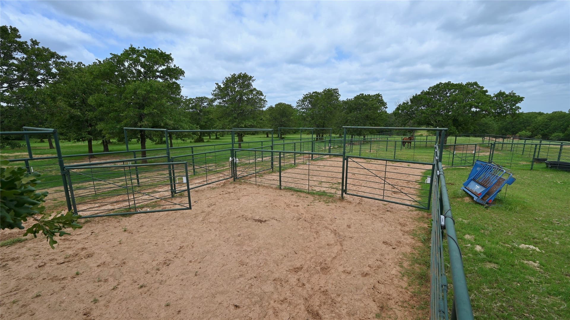 320.27 acres in Montague County - photo 16