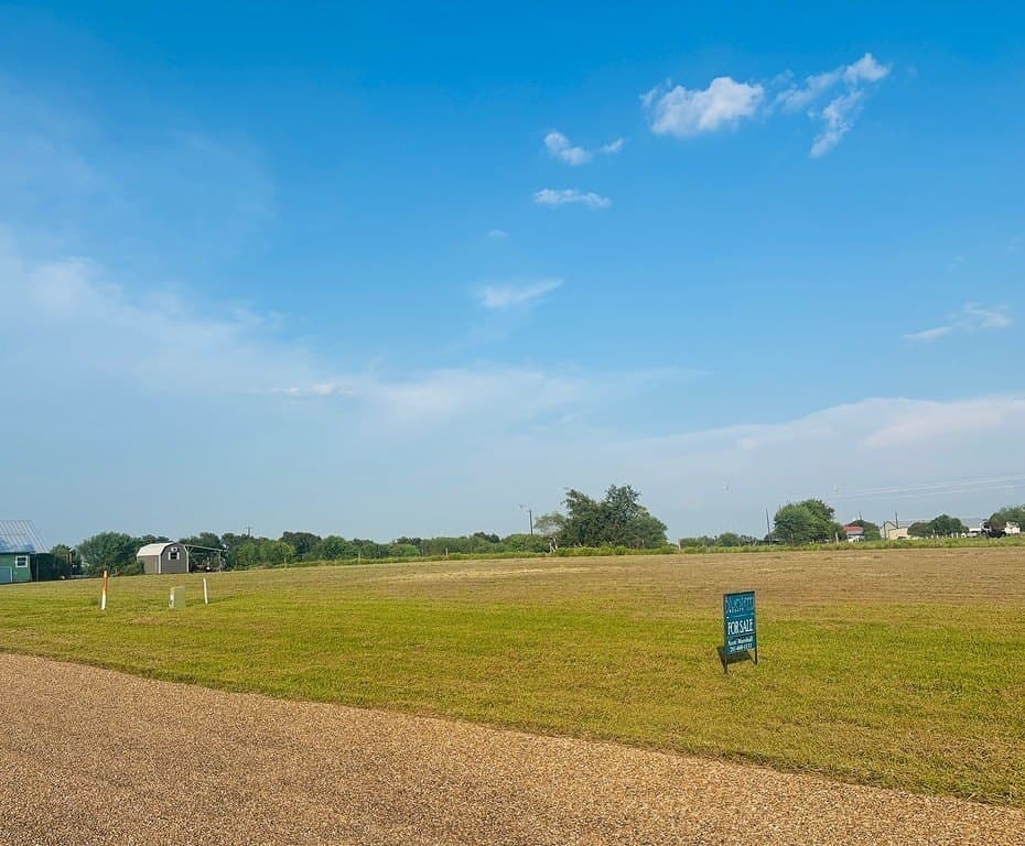 0.37 acres in Fayette County - photo 3