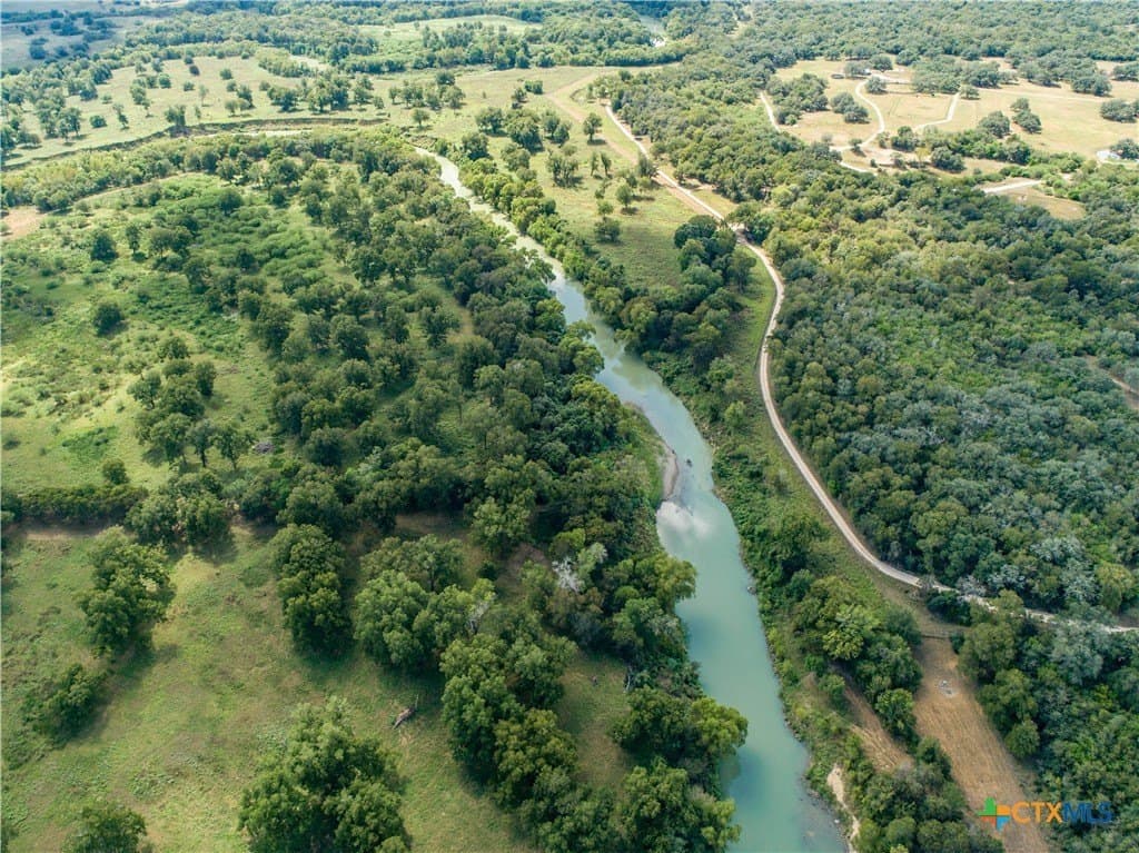 140 acres in DeWitt County - photo 10