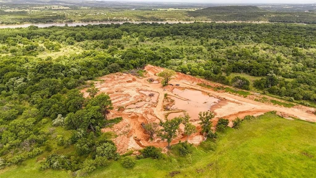 99 acres in Hill County gallery image 4
