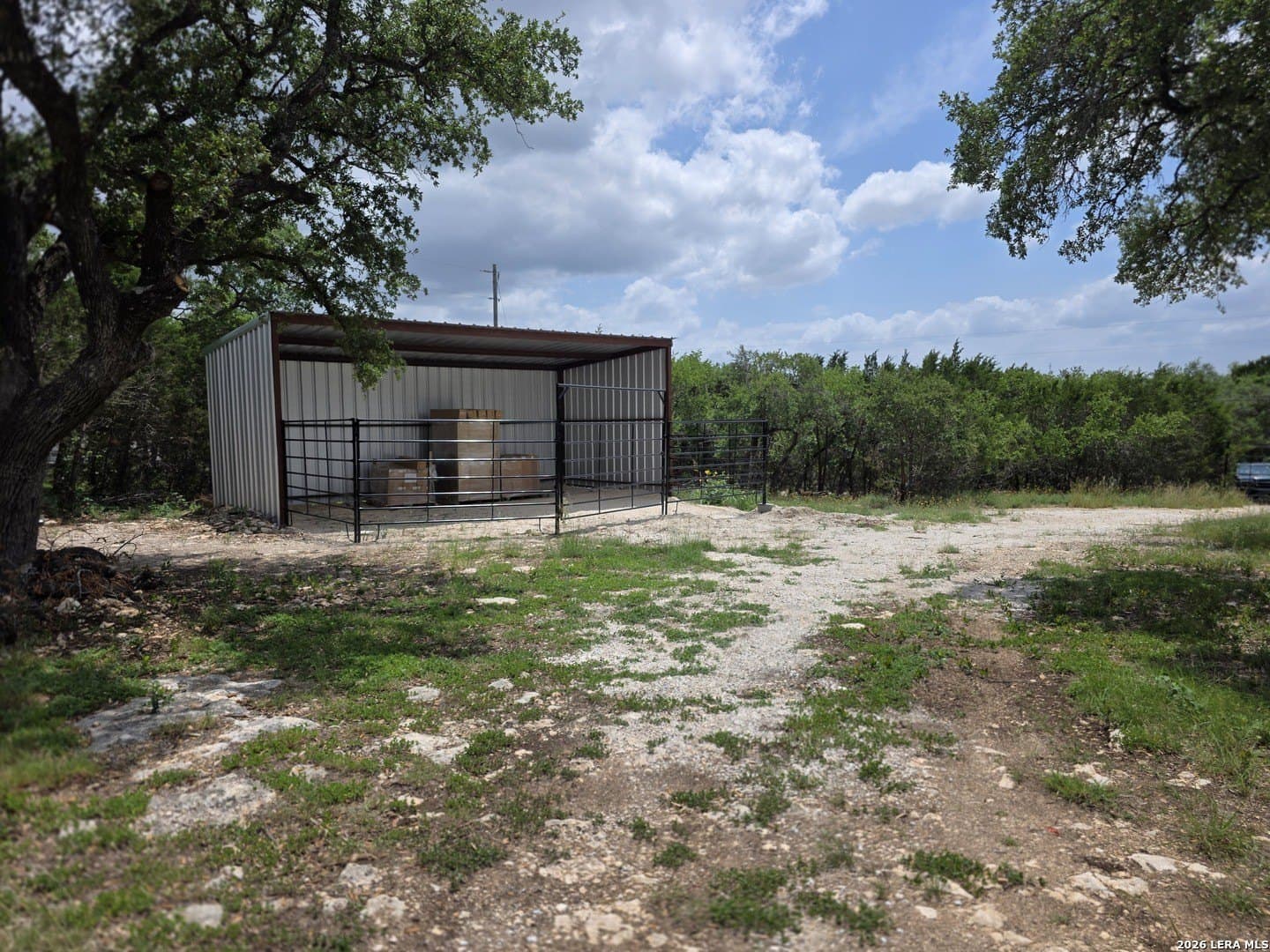 0.95 acres in Comal County - photo 10