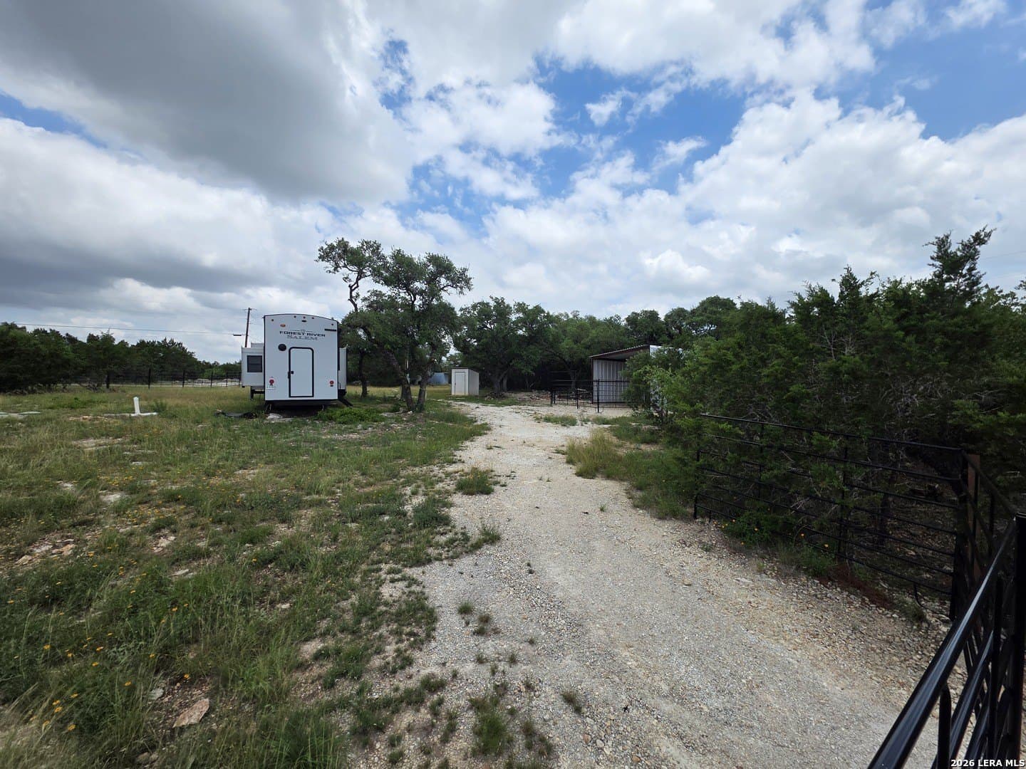 0.95 acres in Comal County gallery image 4