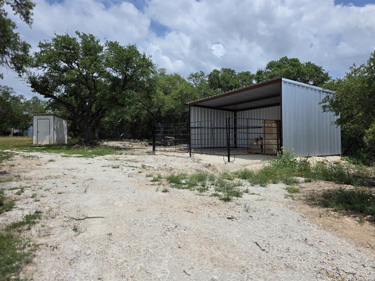 0.95 acres in Comal County - photo 6