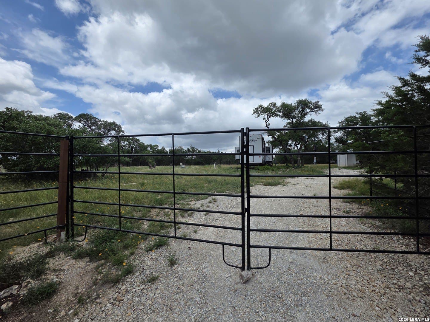 0.95 acres in Comal County gallery image 2