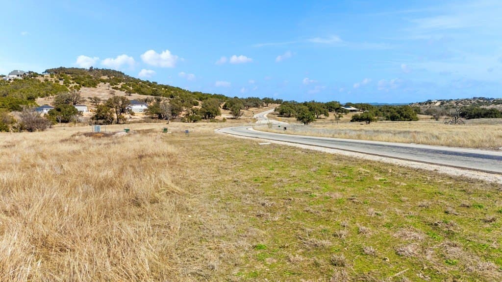 5 acres in Blanco County gallery image 3