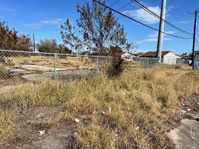 0.98 acres in Nueces County - photo 11