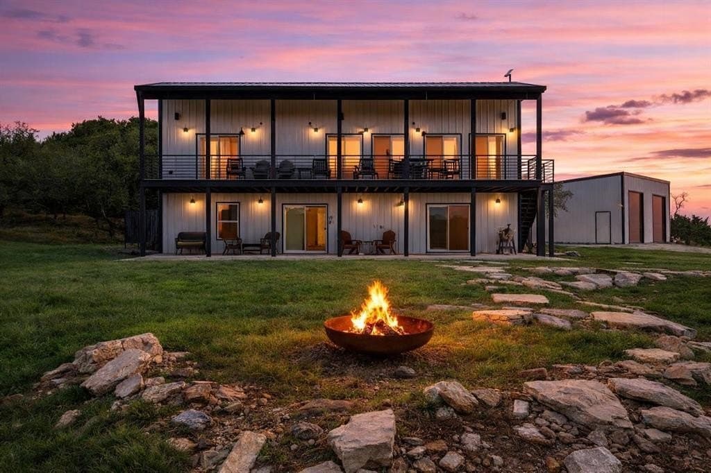 53.94 acres in Kendall County