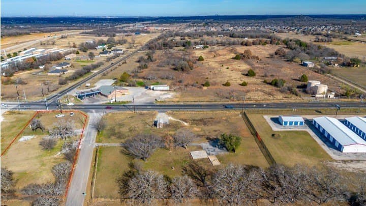0.97 acres in Johnson County gallery image 3
