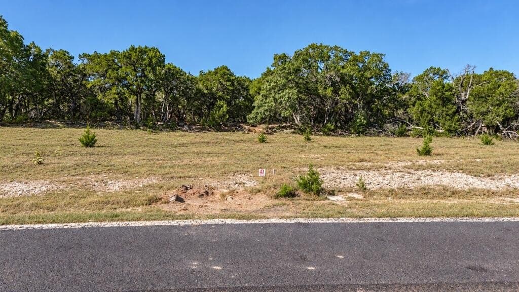 1 acres in Kerr County - photo 3