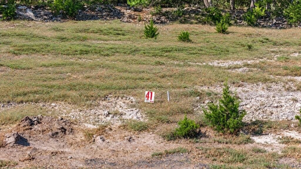 1 acres in Kerr County - photo 4